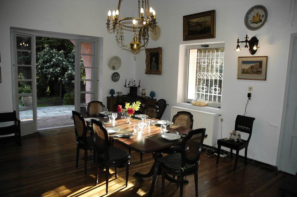 The Villa Averoff Kirinthos Room photo
